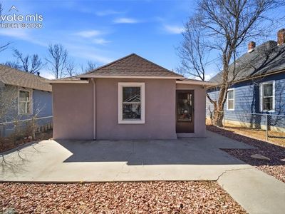 315 W Monument St