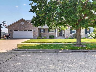 1038 Summerhill Dr