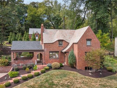 215 Brookside Blvd