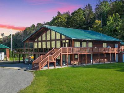 289 Twin Ponds Dr