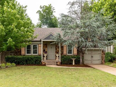 1118 Woodlawn Pl