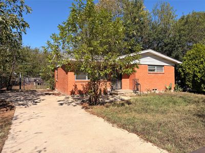 8109 Burroaks Dr