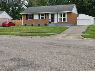 3325 Latonia Rd