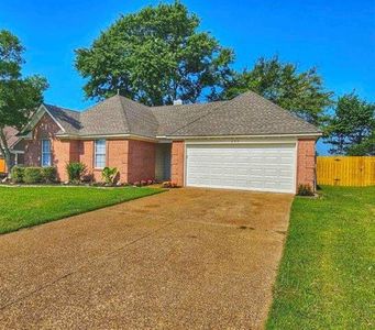 235 Oakland Hills Dr