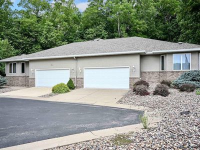 68 Whispering Ave