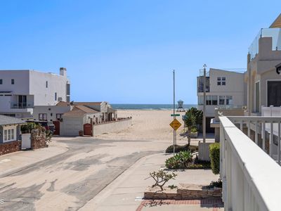 113 La Granada St
