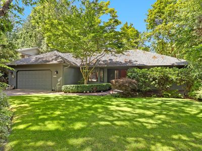 1933 SW Broadleaf Dr