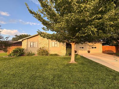 2714 Henderson Dr