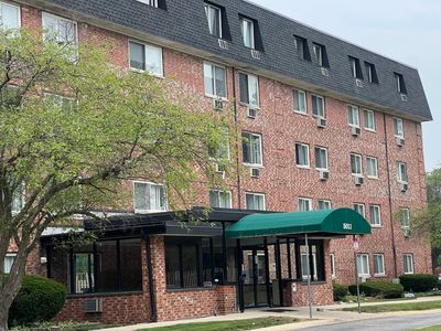 5011 Valley Ln APT 208