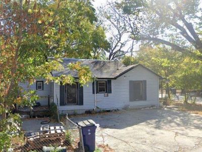 1001 E Standifer St