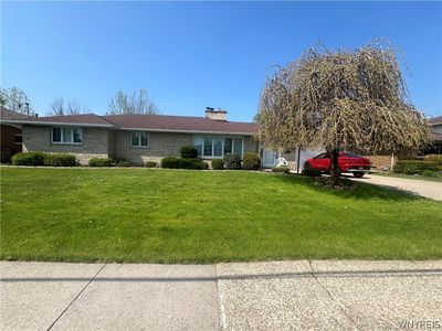 84 Goering Ave