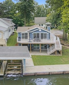 11037 Newland Dr