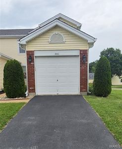 3961 Grand National Dr