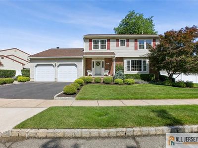 4 Van Loan Ave