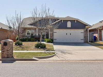 1002 Midland Valley St