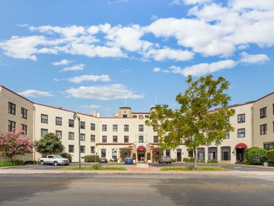 Santa Clara Ave