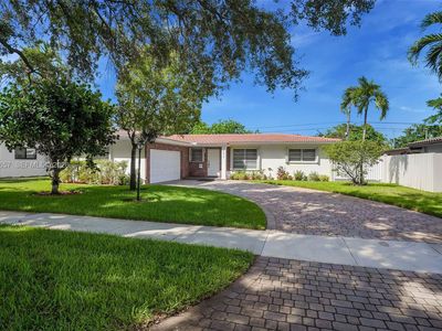 14375 Lake Candlewood Ct