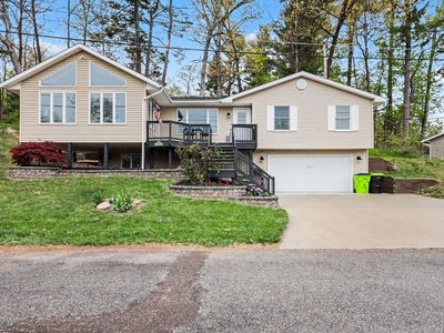 327 W Baldwin Lake Dr