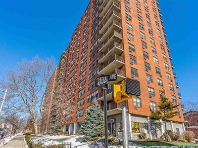 500 Central Ave APT 912