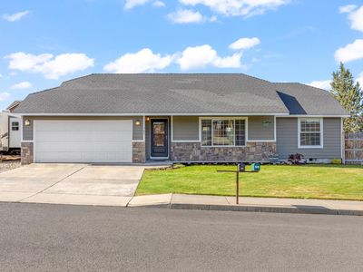 Property at 727 SE Cross Ln, Madras, OR