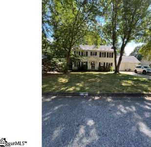 8 Pebble Stone Ln