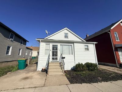 106 S Joliet St