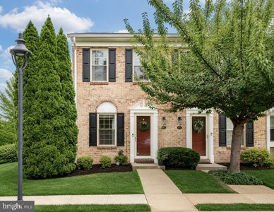 693 Metro Ct