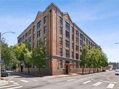 700 S Peters St APT 206