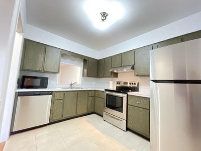 2302 Sunrise Boulevard #202