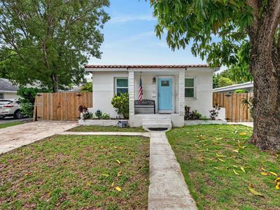 3780 SW 27th Ter
