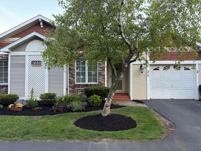 1689 Maple Rd APT C