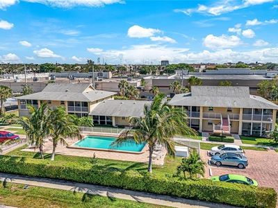 2000 Alamanda DR #206