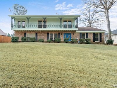 4625 White Dogwood Ln