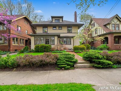 312 Morris Ave SE