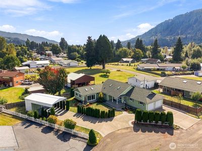 120 River Way