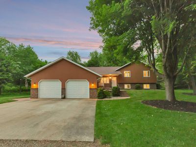 N5210 Whitetail Dr