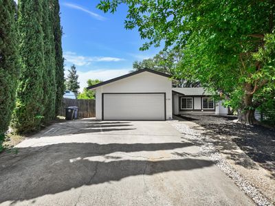 6300 Tanbark Ct