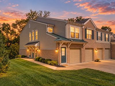 1302 Twin Spires Dr #101