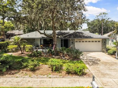 260 QUEENSBERRY COURT