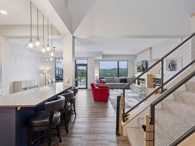 256 Spring St UNIT 413