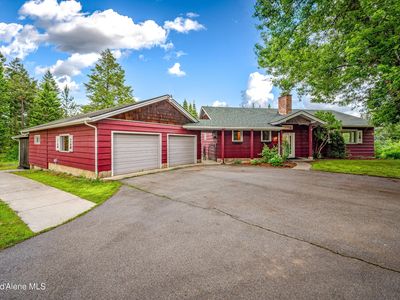 1143 E Rookery Rd