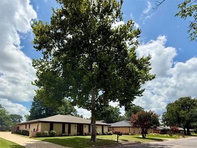 3005 Anthony Dr