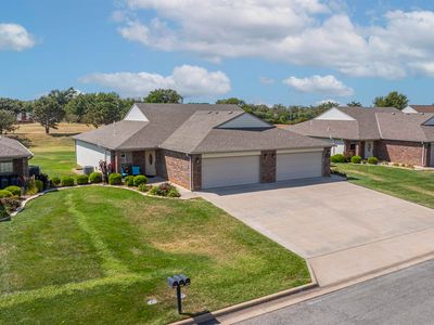 3607 Lakeshore Dr