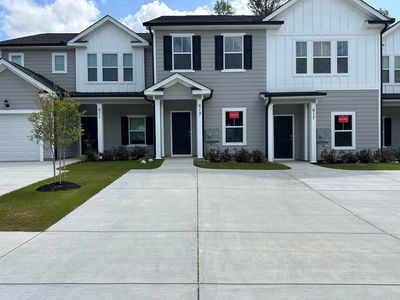 613 Caroline Court #8b