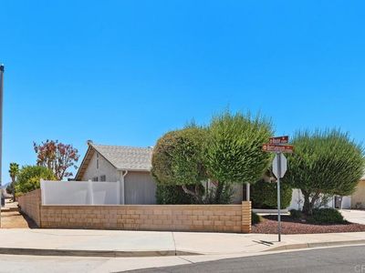 27012 Bottlebrush Ln
