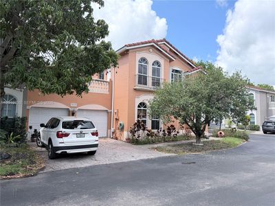 Property at 10824 NW 51st Ln, Doral, FL