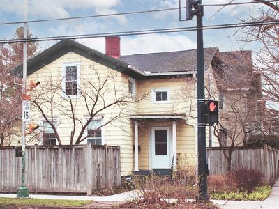 329 W Buffalo St