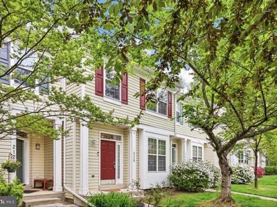 210 Twelve Oaks Dr