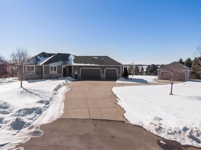 9015 Schutte Ct
