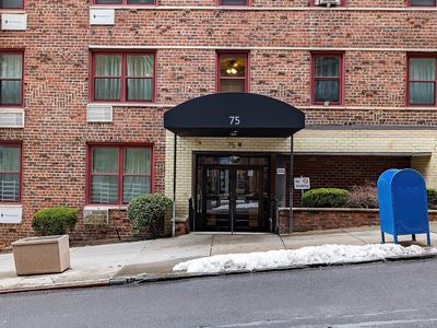 75 W 238th St APT 2D